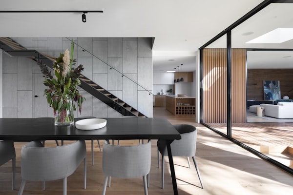 VetroSlide â€” Minimal Sliding System